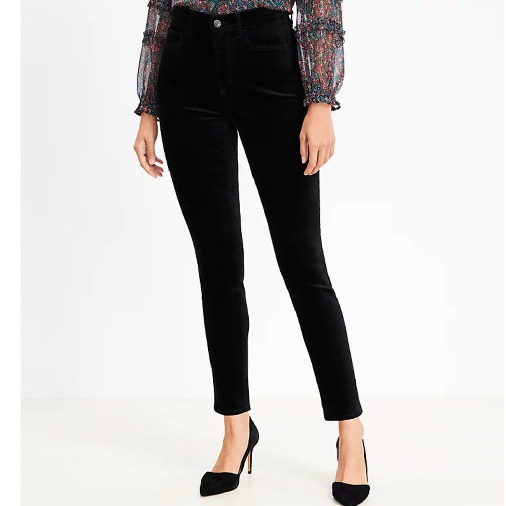 Ann Taylor Sculpting Mid Rise Curvy Black Velvet Skinny Pants SIZE 12